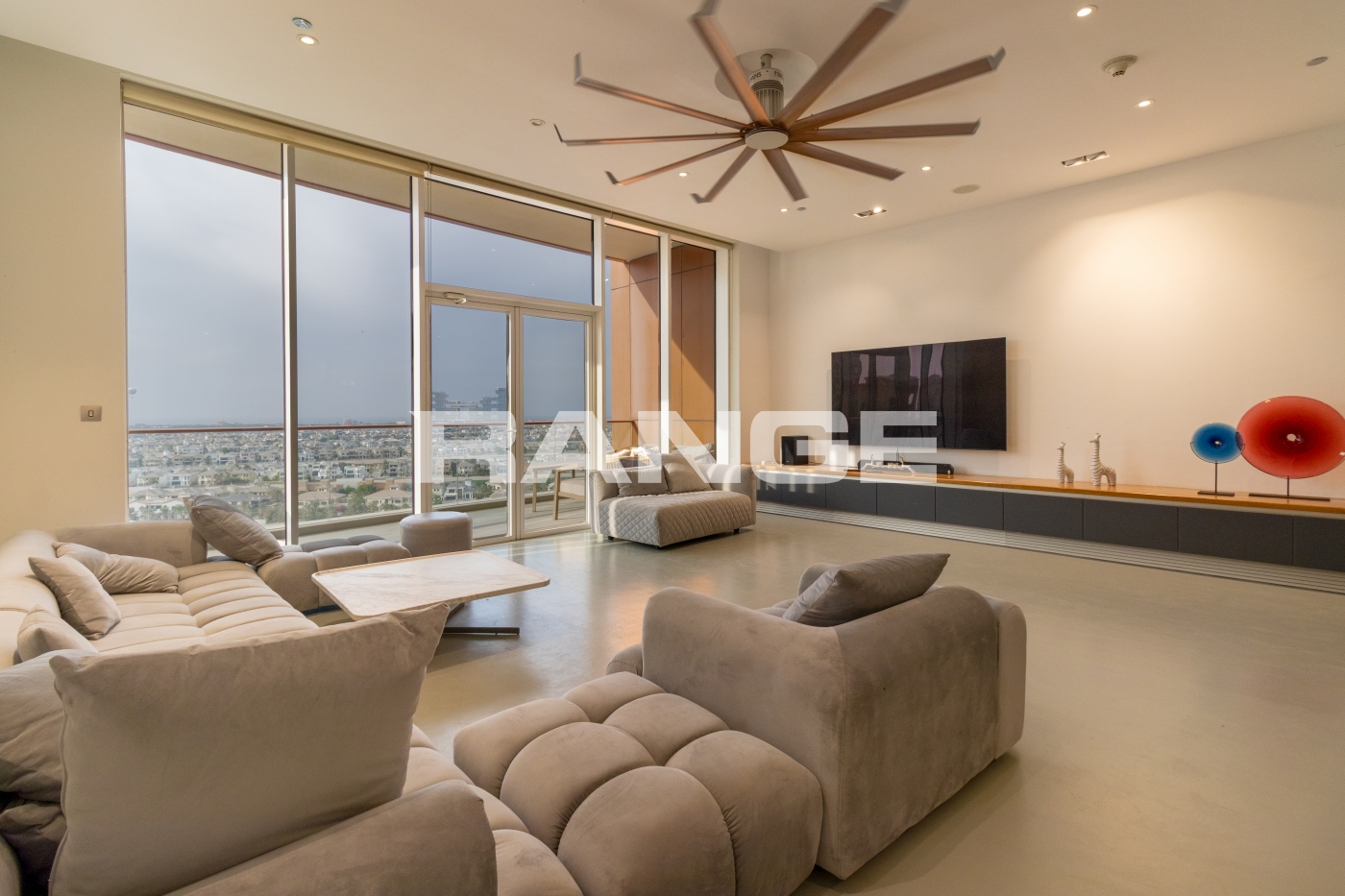 Luxury Beachfront Home | Vacant | Furnished
