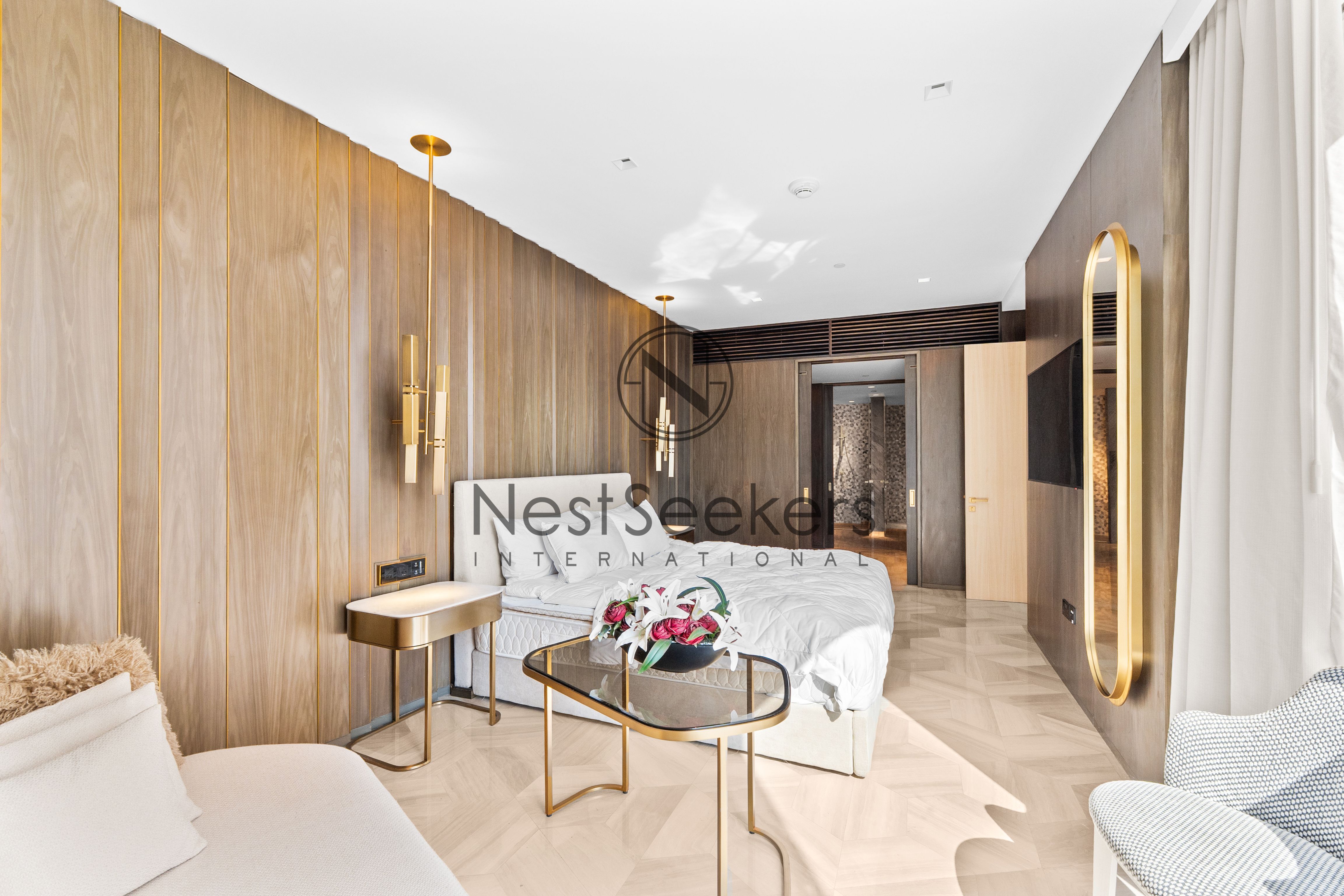Fully Furnished | Maid Room | Partial Marina View | Luxurious & Iconic