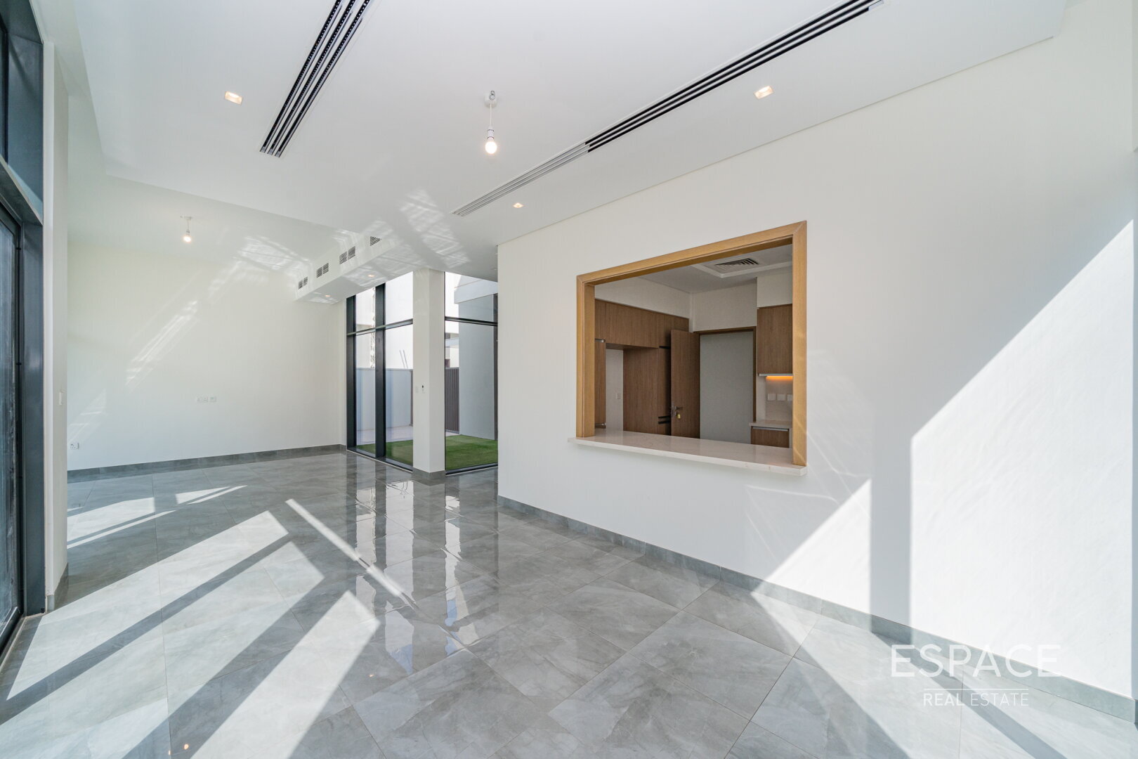 Must See | Type A | Vibrant | 4 BR