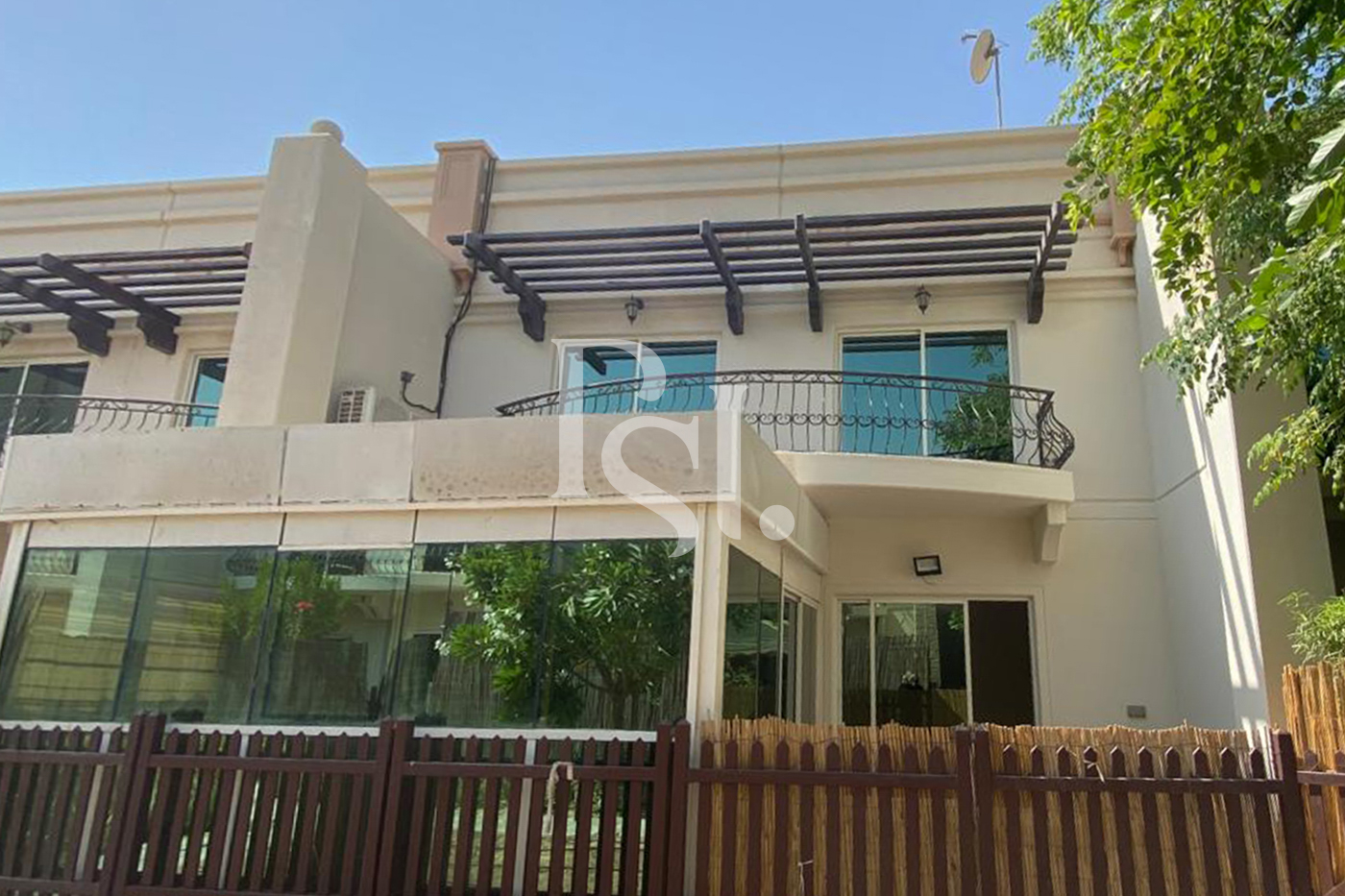 Peaceful Community | Big Layout | Central Location