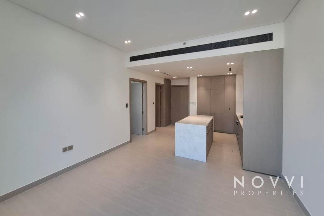 1BR | Community View | Kitchen Appliances