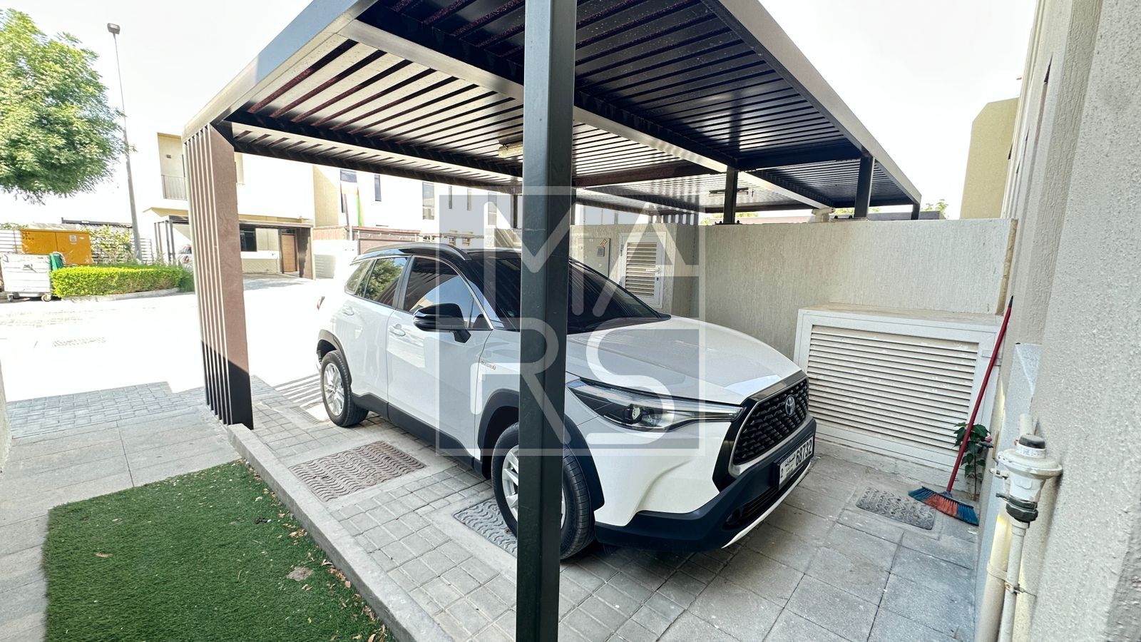 Middle Unit |Lavish Townhouse | Gated Community | NASMA RECIDENCES SHARJAH