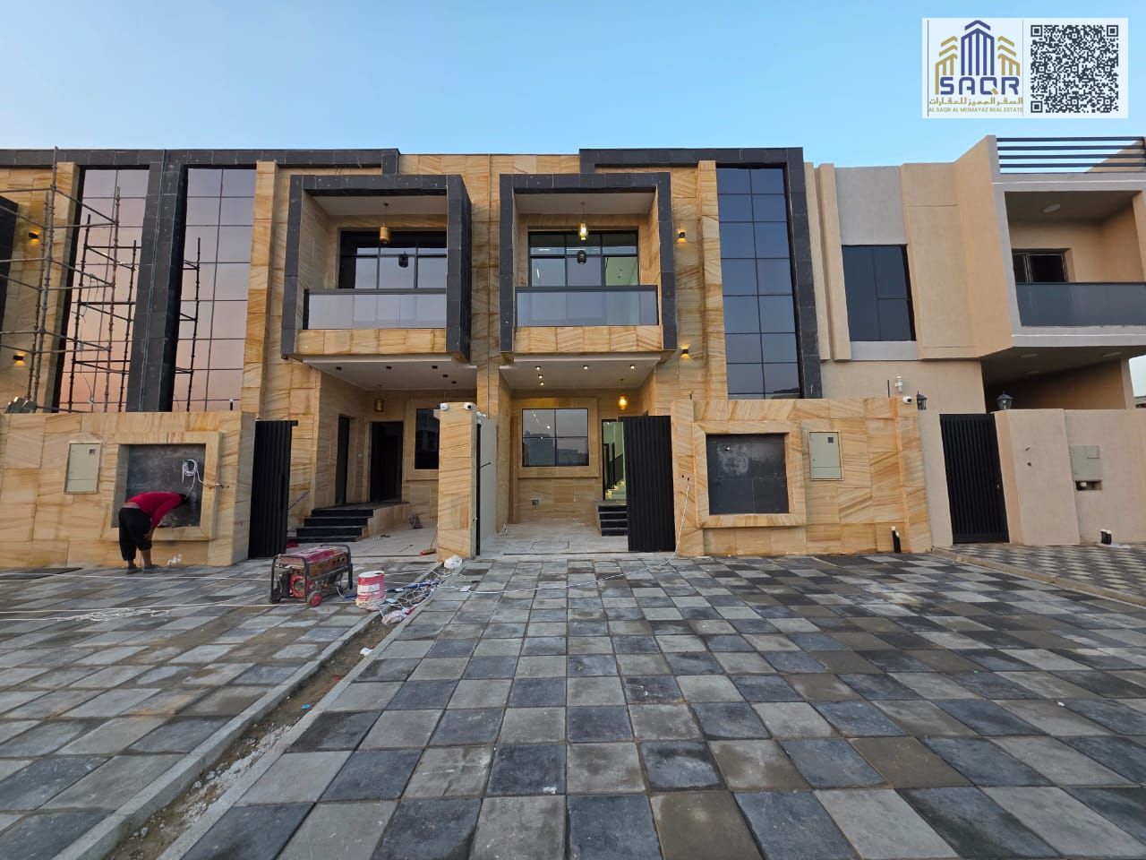 Villa in a prime location near the main street and Azhi roundabout / Freehold ownership, all fees included