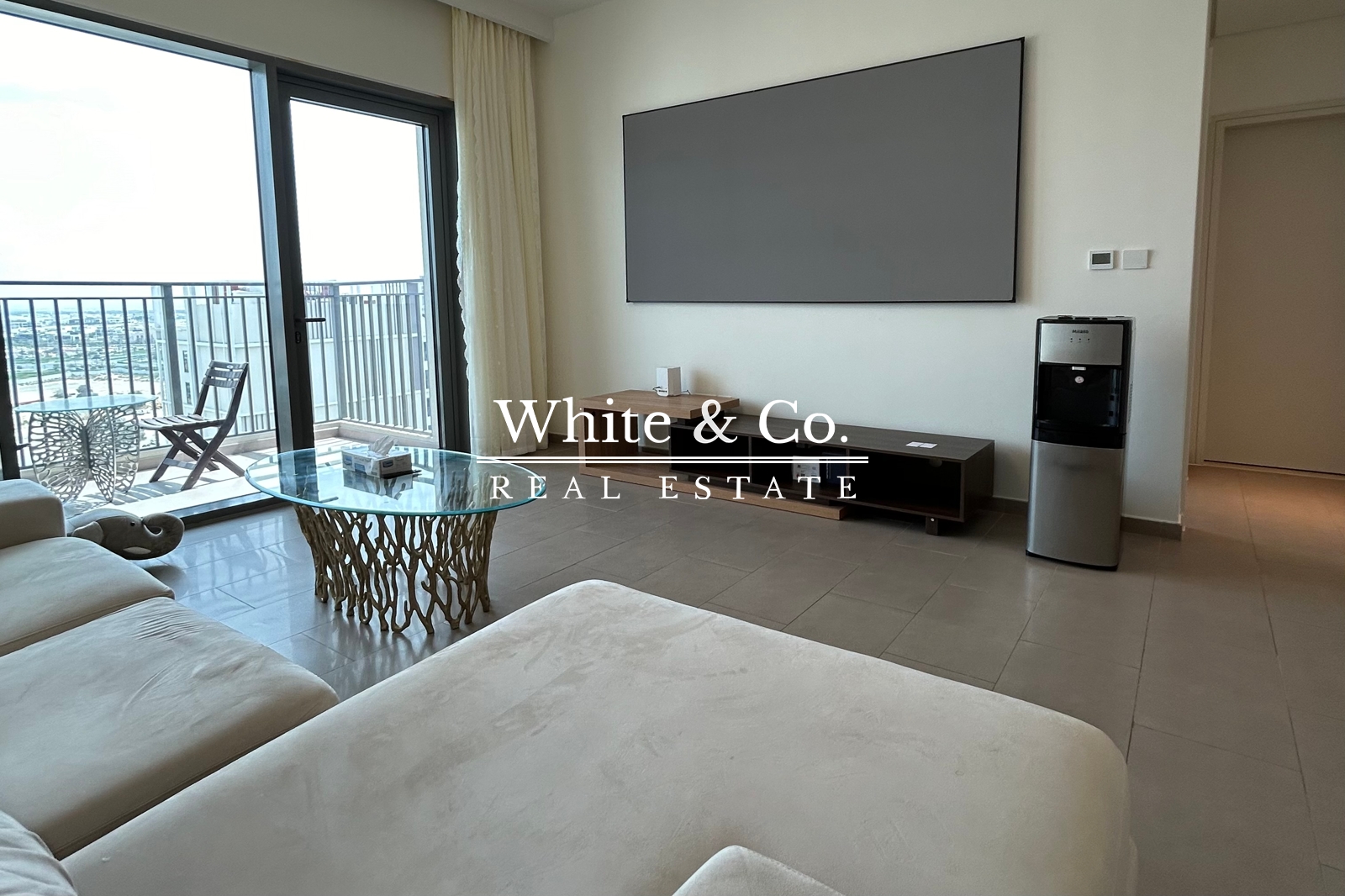 Fully furnished | 1 Bed | Multiple Cheques