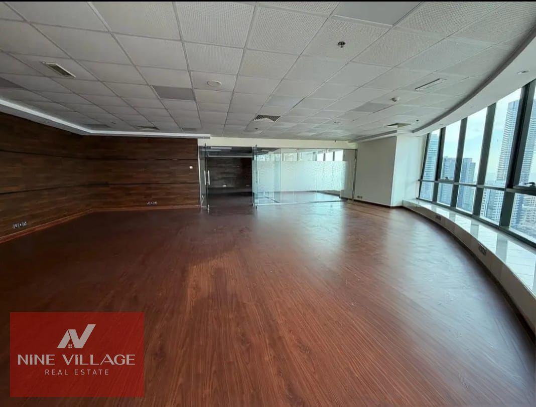 Spacious I High Floor I Close to Metro