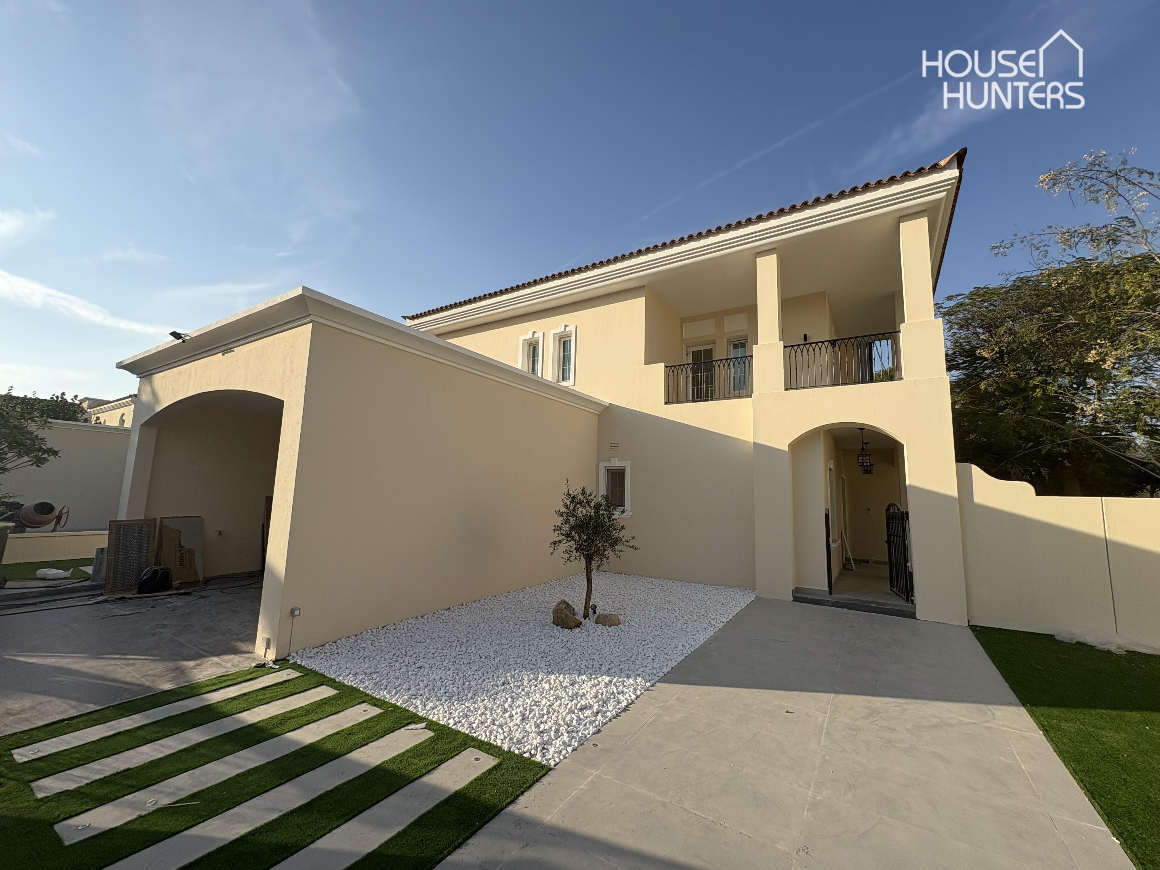 5 Bed Villa | Vast Living Space | Fully Upgraded