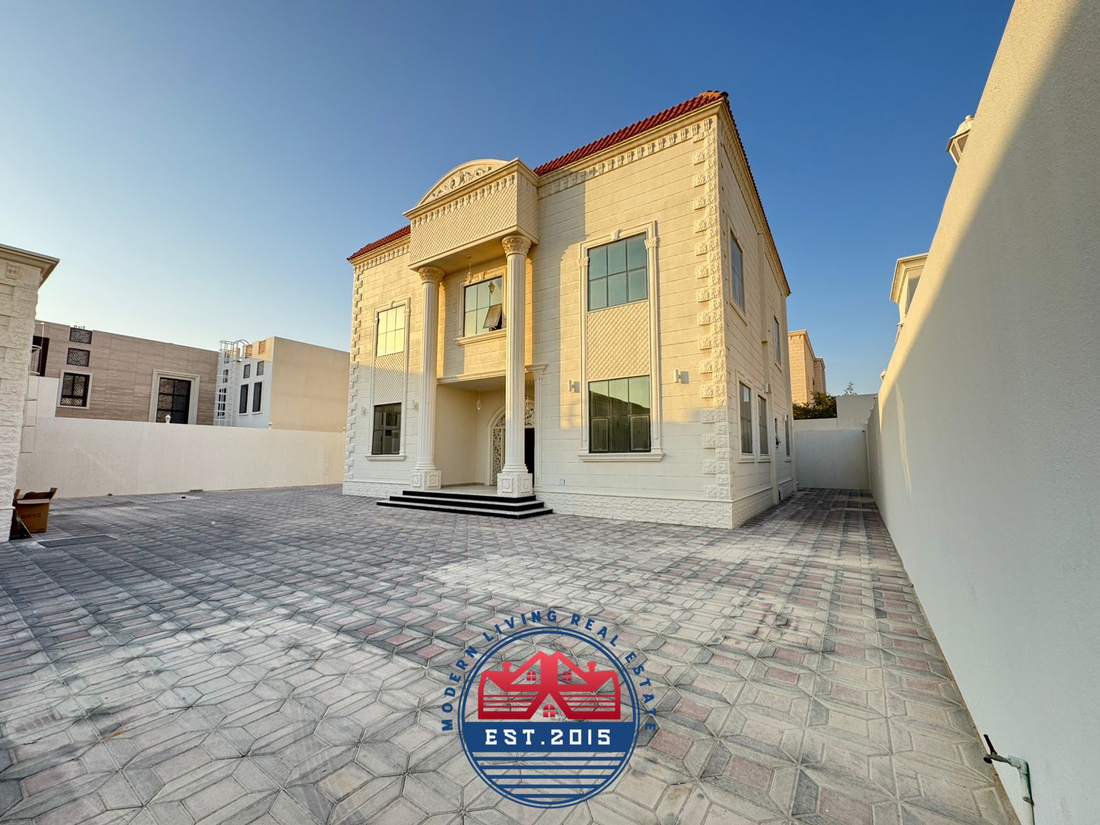 Super Class 6BED 2Majlis 2HAll Maid Start of Riyadh Prime Location With Big Yard With Covered Parking