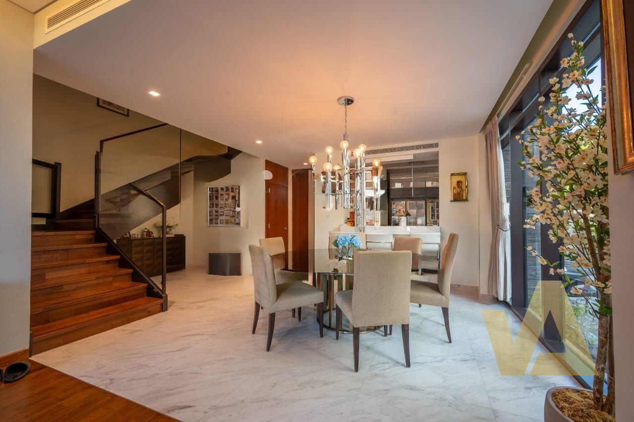 LUXURIOUS UNIT | FULLY UPGRADED | SPACIOUS