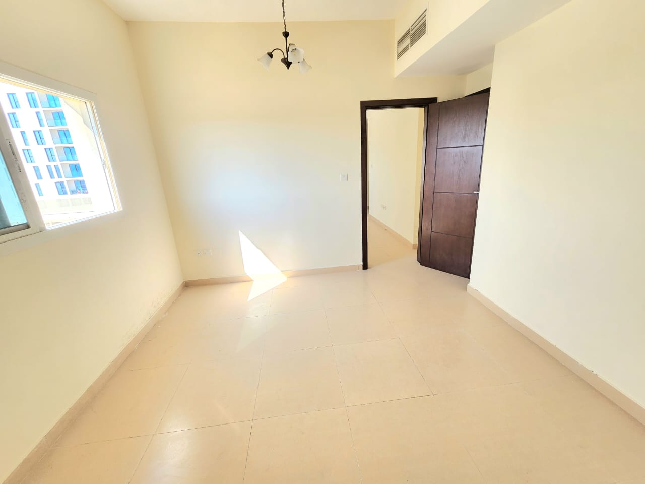 Limited offer 1bhk Apartment with 2washroom 35k available