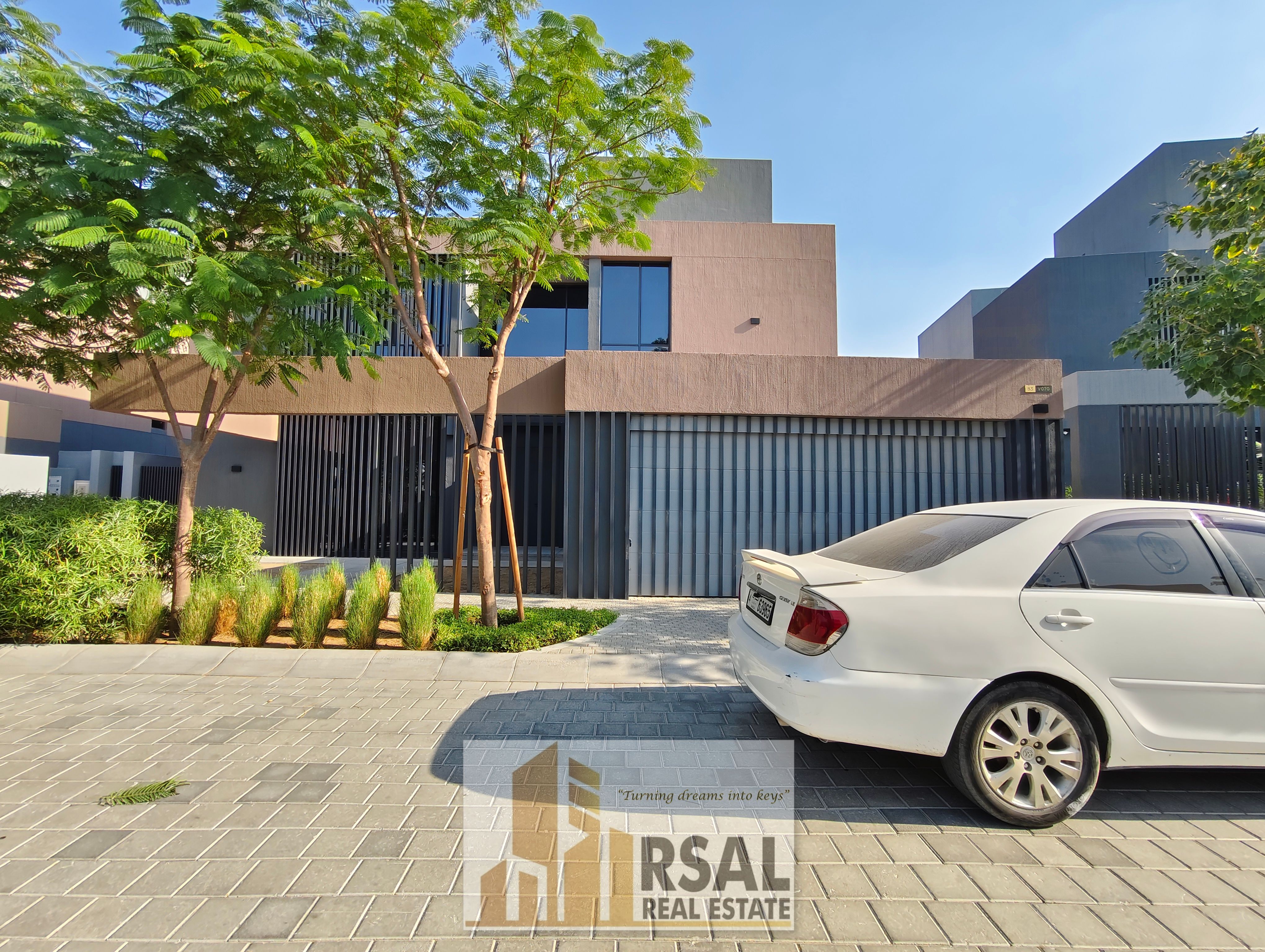 Brand New Ready To Move 5BR villa with private pool in kaya