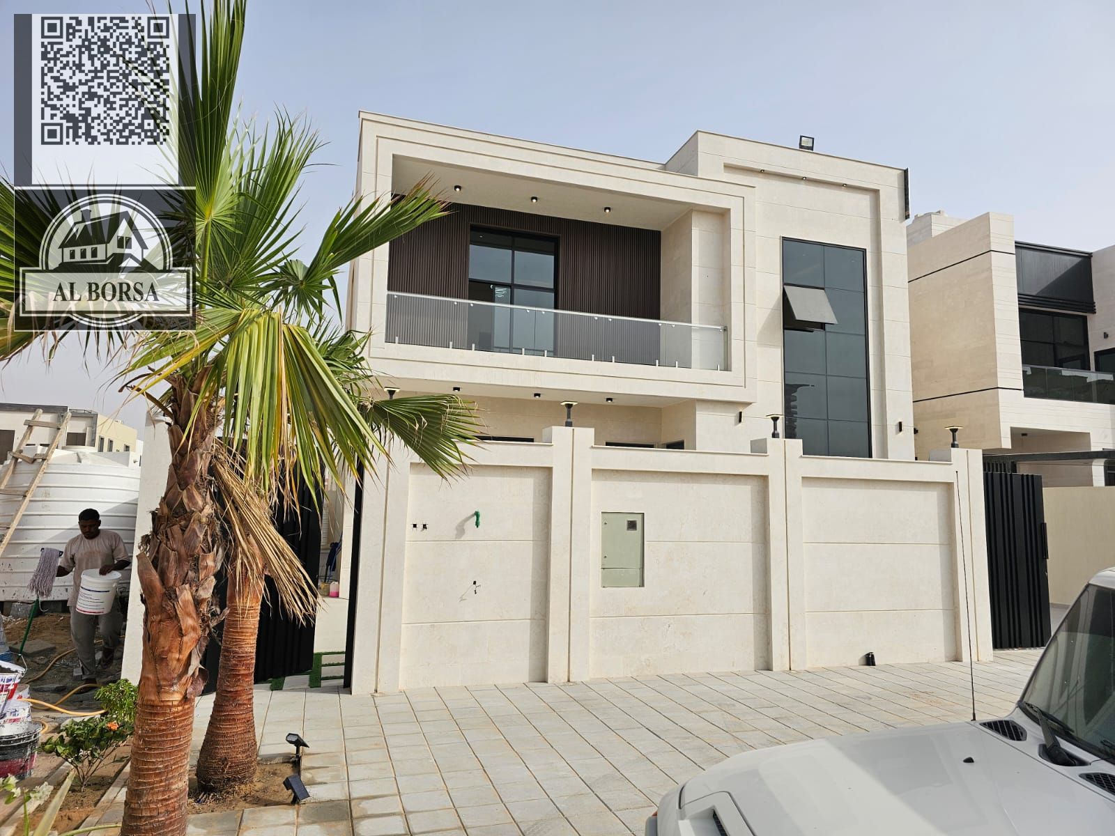 Villa for sale – Al Amrah, Ajman | 5 master bedrooms + majlis + living room + maid's room | Spacious yard | Direct from owner