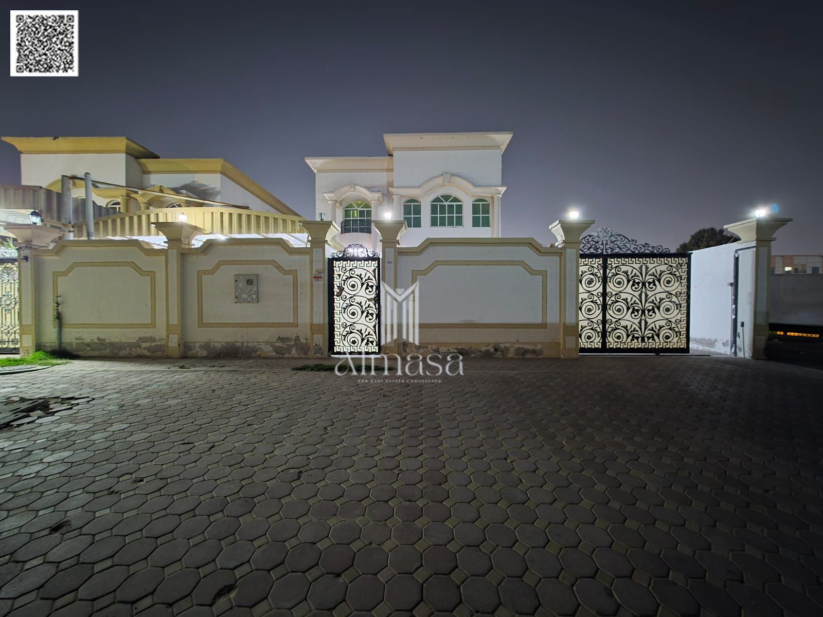 Smart Investment: Spacious Villa in Al Rawdah 3