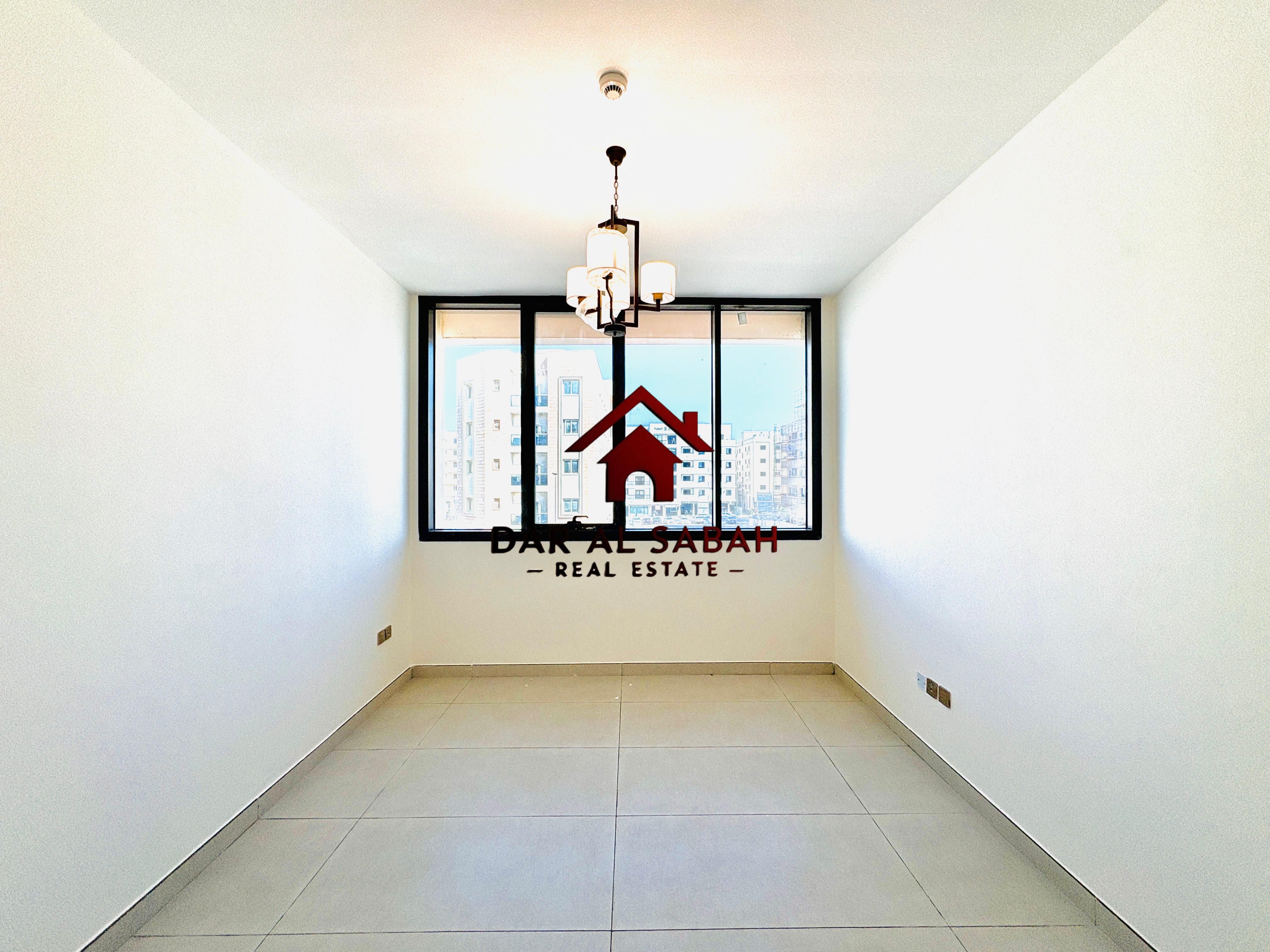 LUXURY 1BR WITH 2BATHROOM WARDROBE BALCONY JUST IN 50K