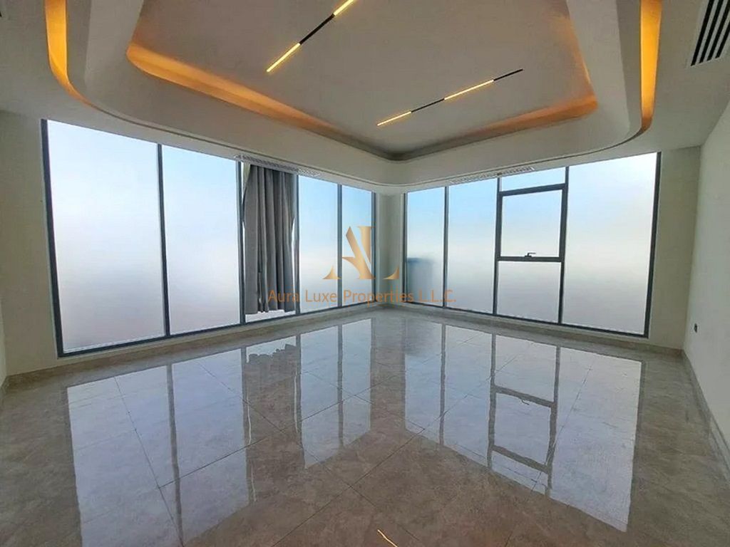 Fully renovated: Amazing Quality Spacious Size