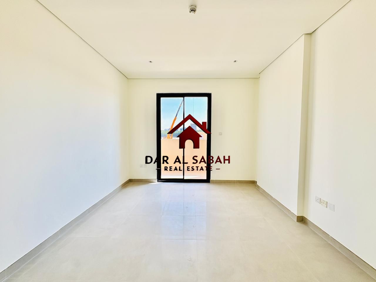 6 cheque payment/deposit cash /with wardrobe/ master badroom/ ready to move !