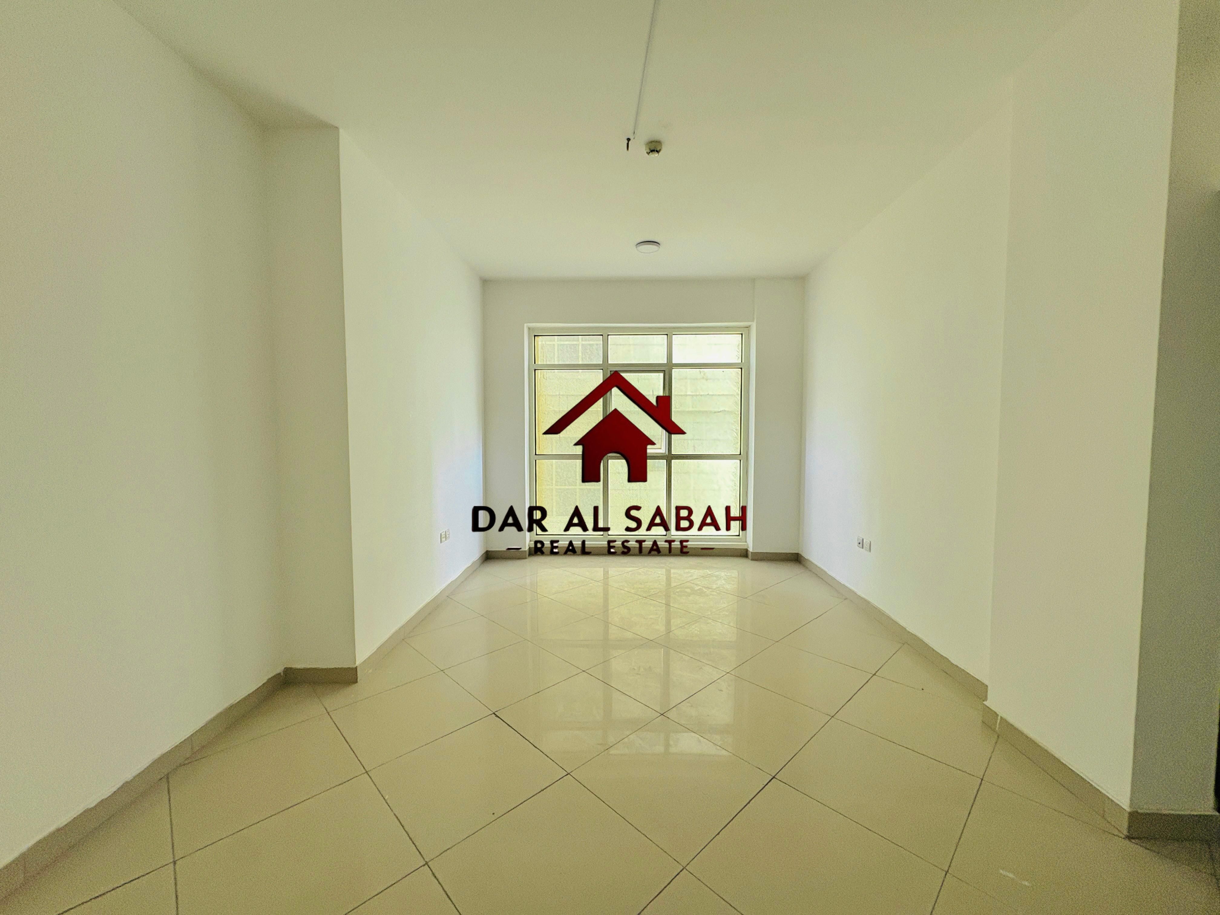 6 Cheques payment Spacious Security deposit Cheque Ready to move