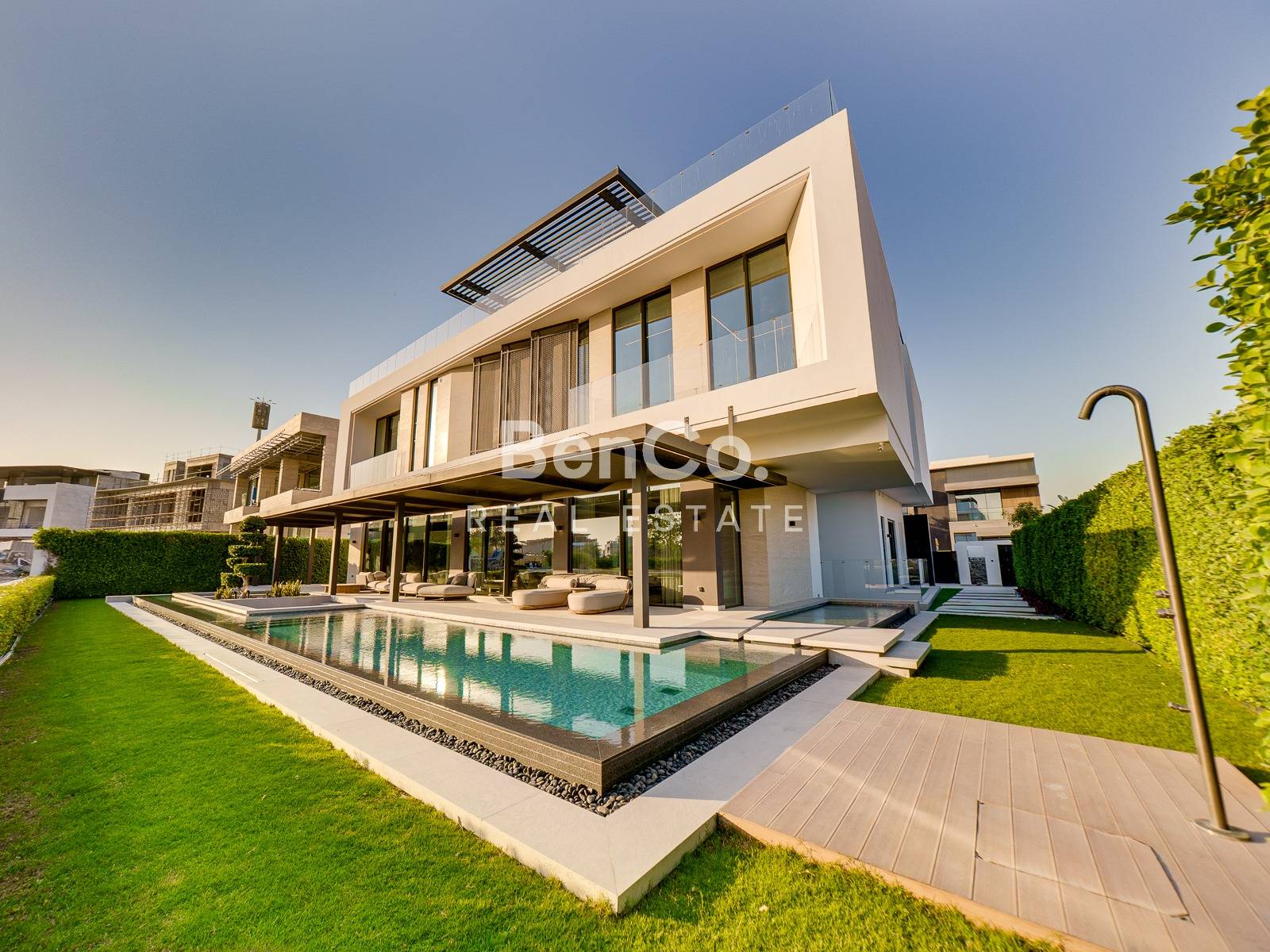 Custom Built | B+G+1+R | Golf Course Views