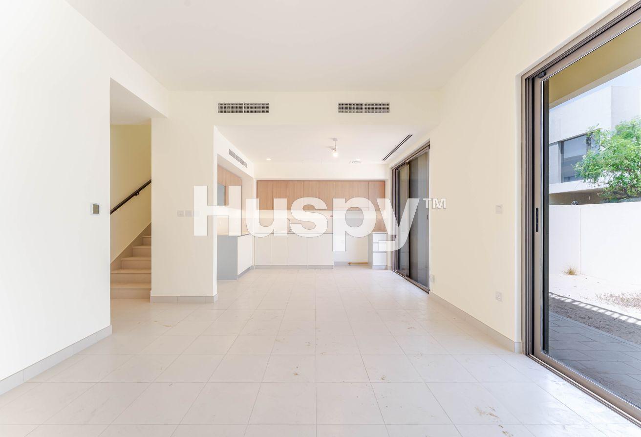 Vacant | Close to Amenities | Open Plan