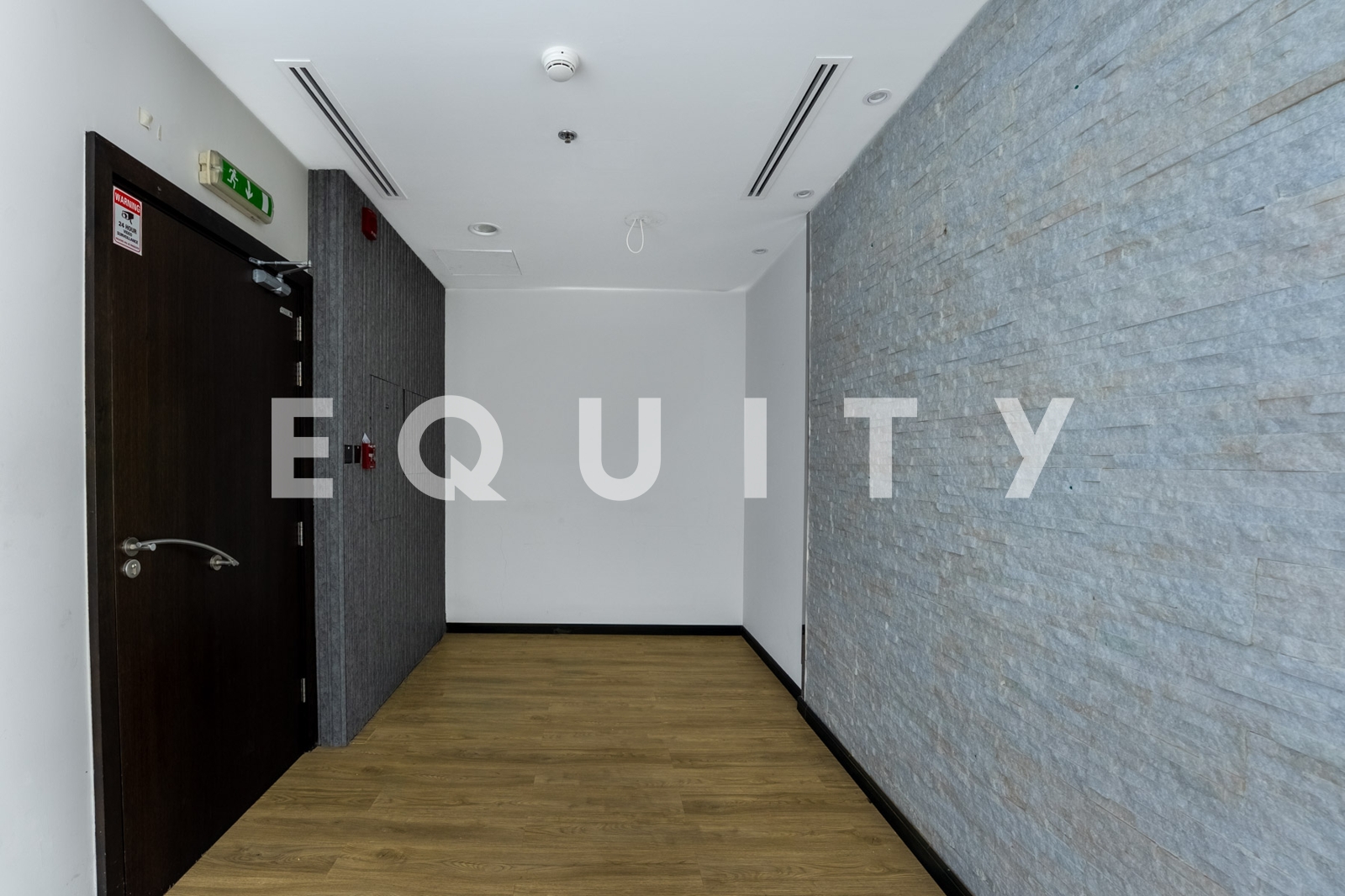 Community Expert | Vacant now | 4 Parking Spaces