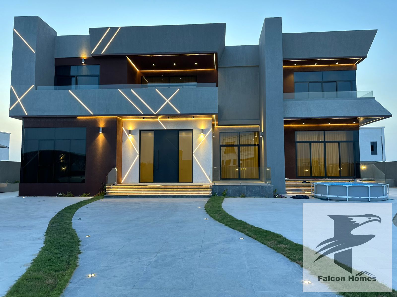 Spacious Luxury 5BR Villa + Maid with Majlis