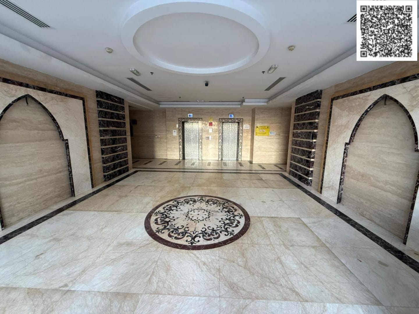 Apartment for rent in Al-Rawda 1 area, behind Al-Hamidiya Police Station and close to Sheikh Khalifa Street, one minute from Kenz Mall. It consists of