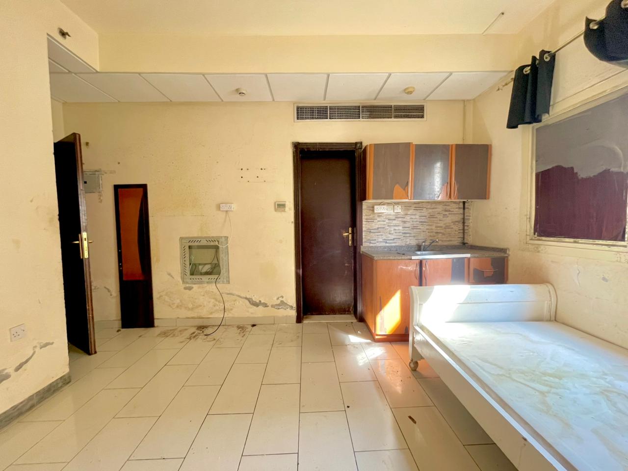 CLOSE TO SAFARI MALL//NO DEPOSIT//STUDIO FOR FAMILY// CALL TO ALI BHATTI?