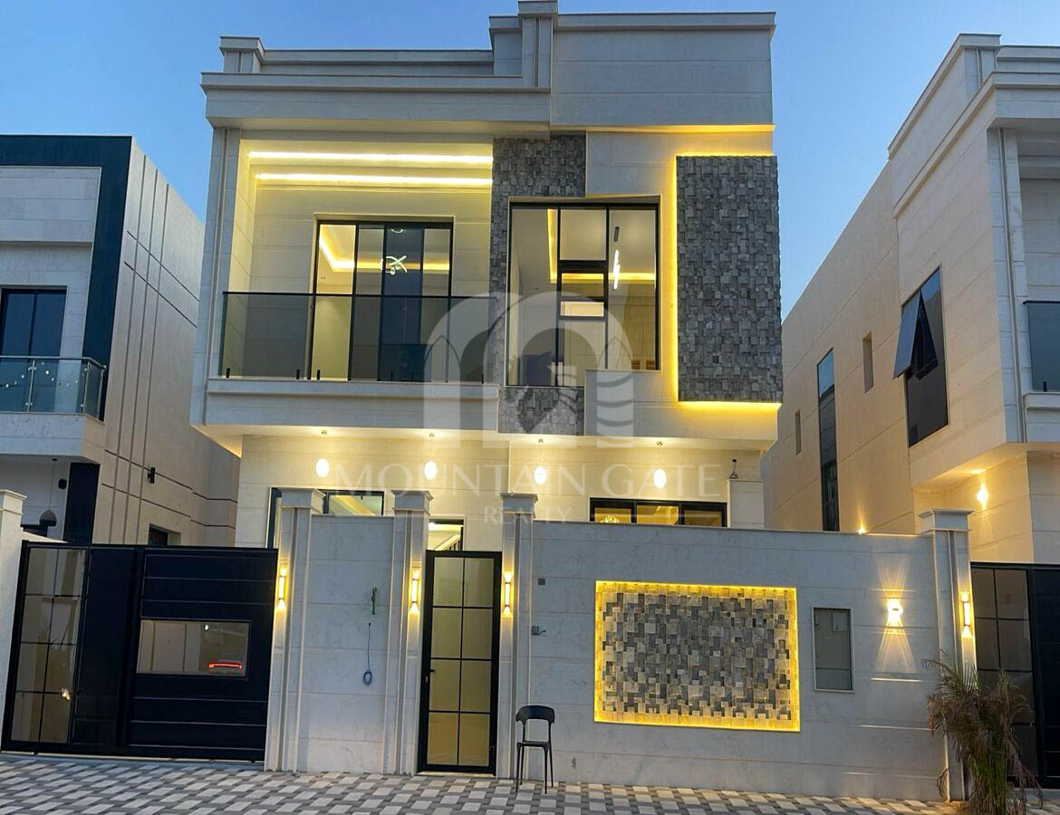 Luxury Modern Living | Brand New | Move-In Ready