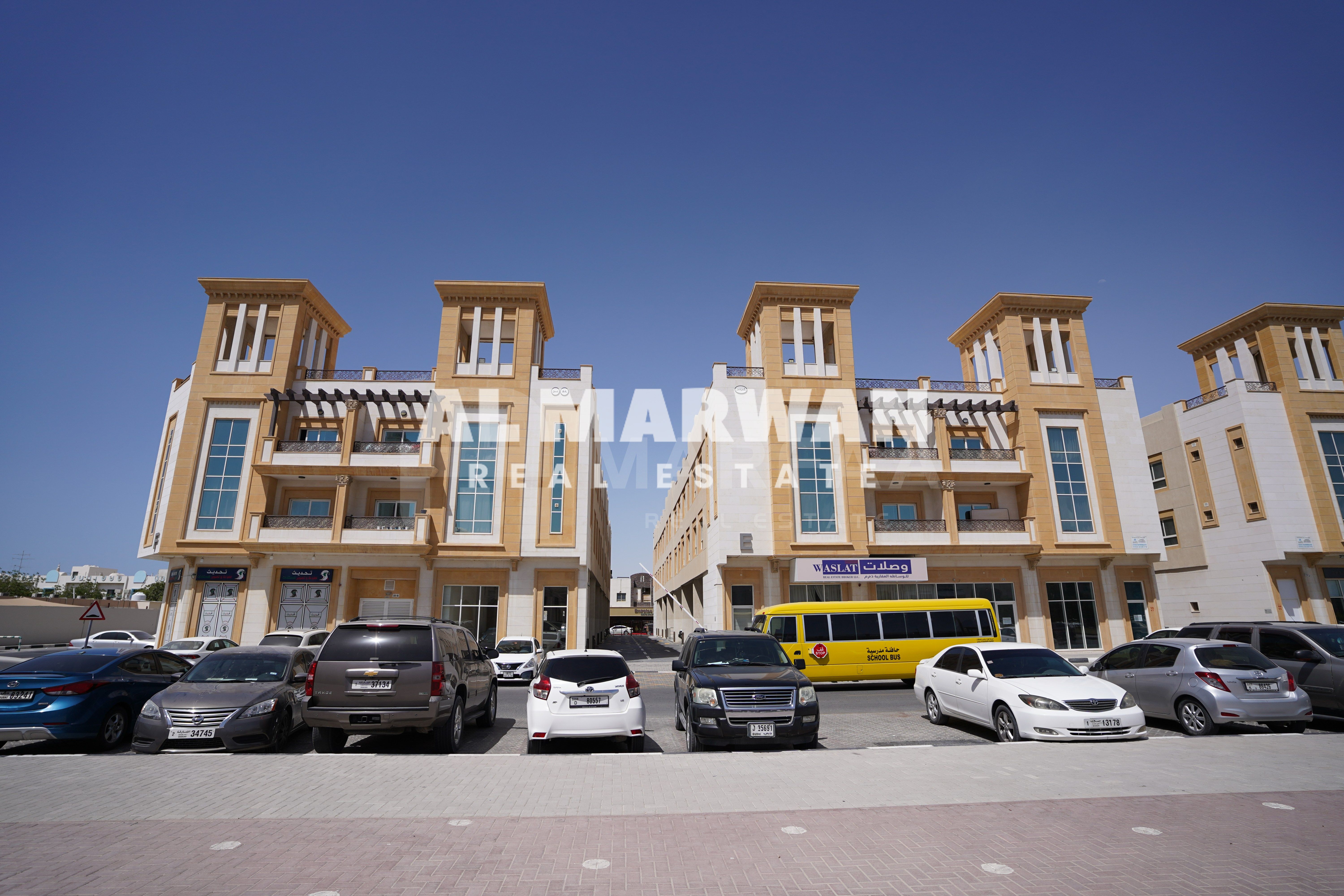 AT PRIME LOCATION -SHOPS AND SHOWROOM-0% COMMISSION
