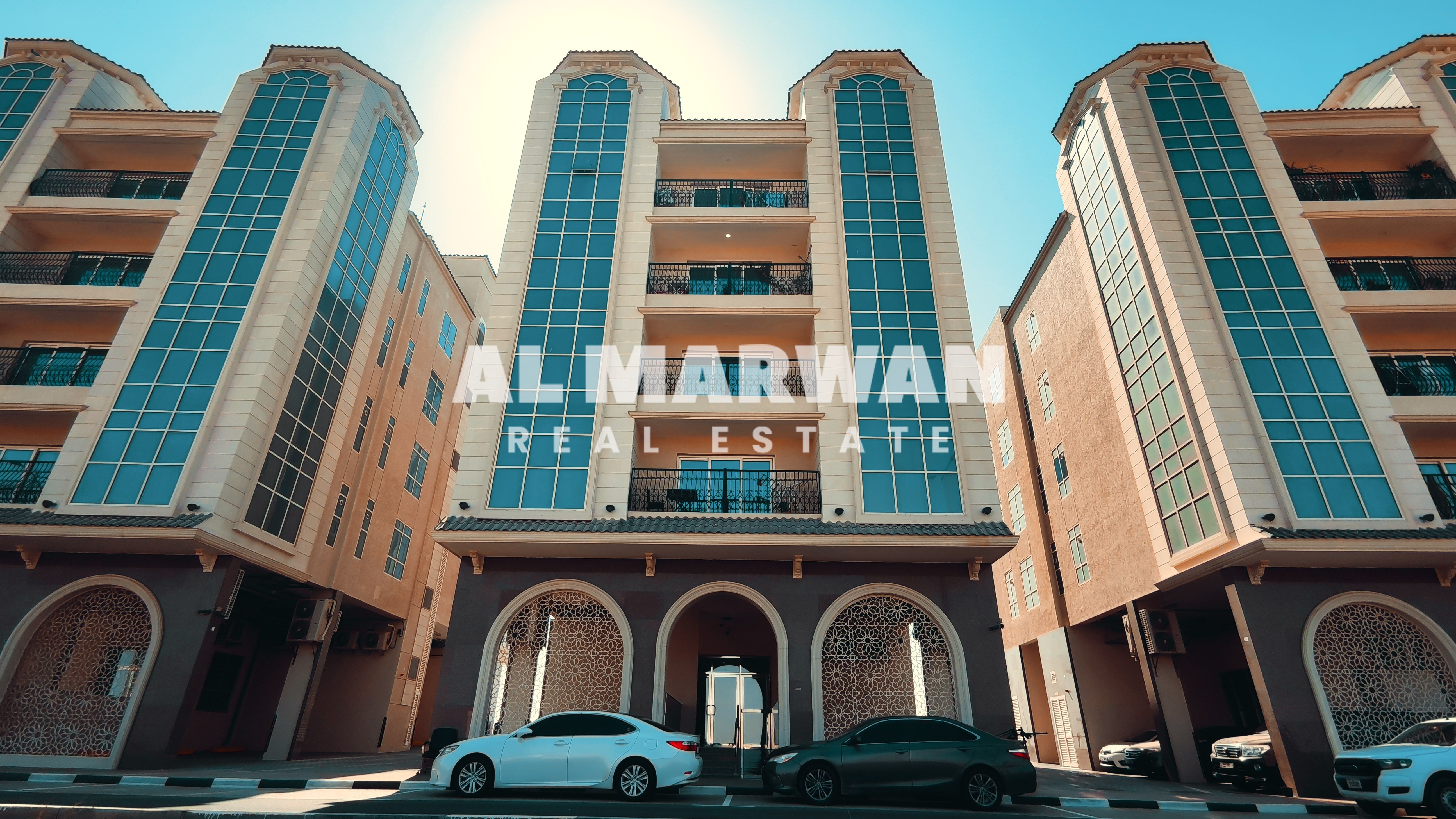 3BHK Super deluxe-Wardrobe-Free Parking -Center Ac-Zero Commissio-24/7 Security-Family Only