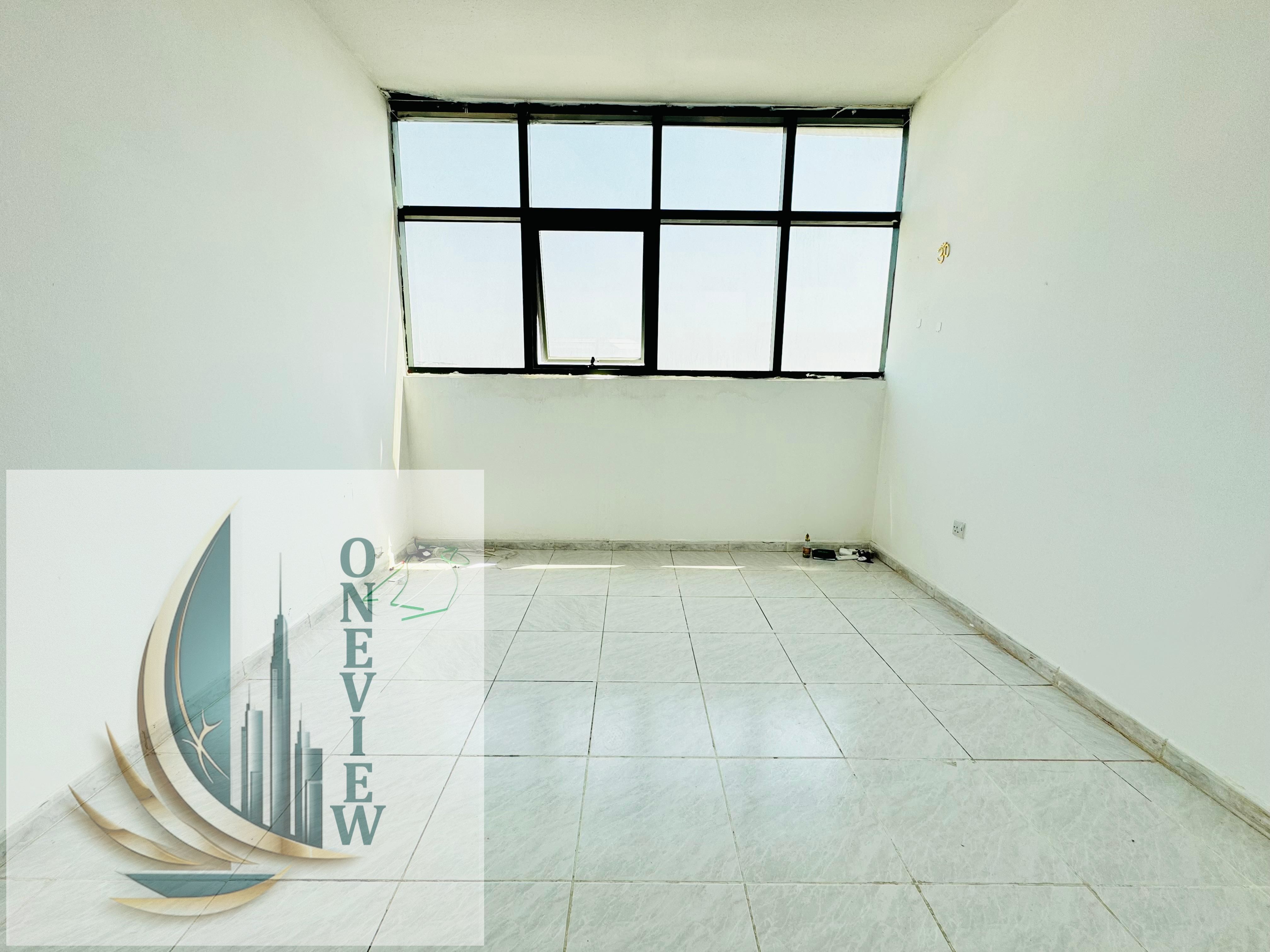 HOT OFFER//LAST UNIT//CHILER FRE 1BHK IN ONLY 34,000 WITH DINNING AREA//CLOSE TO BUS STOP