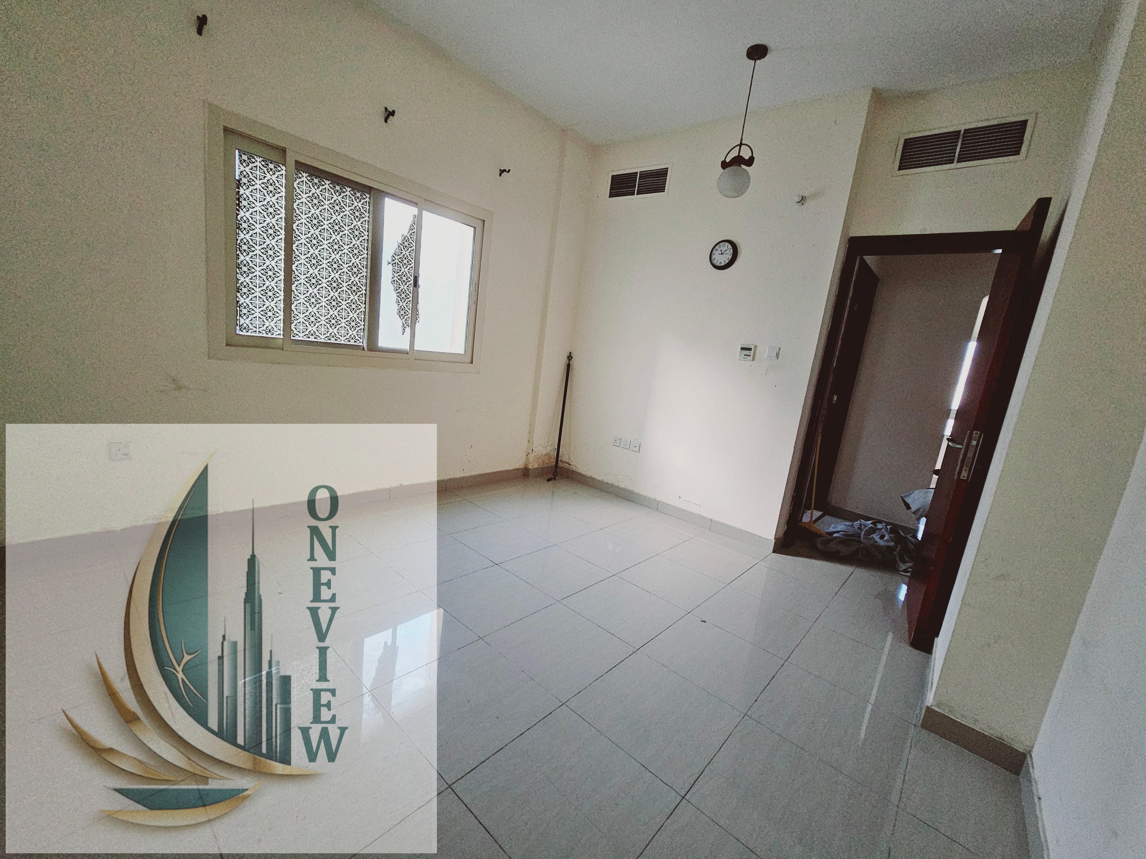 HOT OFFER//NICE LOCATION//HUGE 1BHK WITH BALCONY ONLY 29000 ABU SHAGARA//CLOSE TO PARK