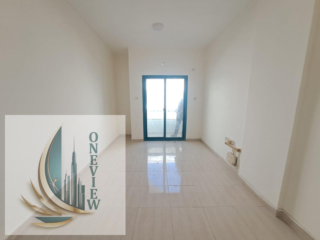 NO DEPOSIT NEW SPLIT AC INSTALL RENT 25K WITH BALCONY FAMILY BUILDING NEARBY KING FAISAL STREET