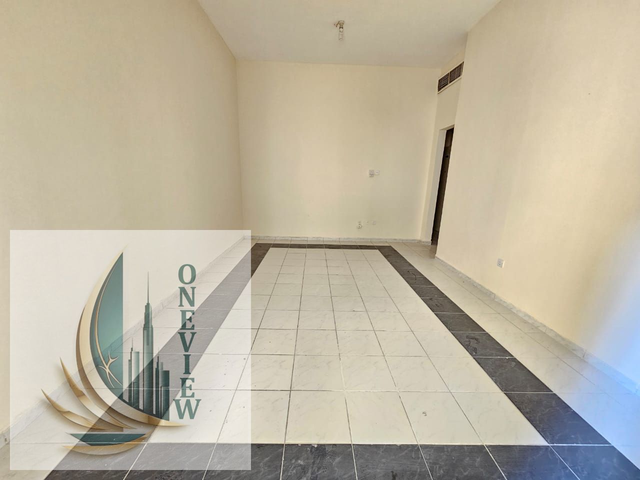 Chiller Free Specious flat 2 BHK HALL family BLD just 34990