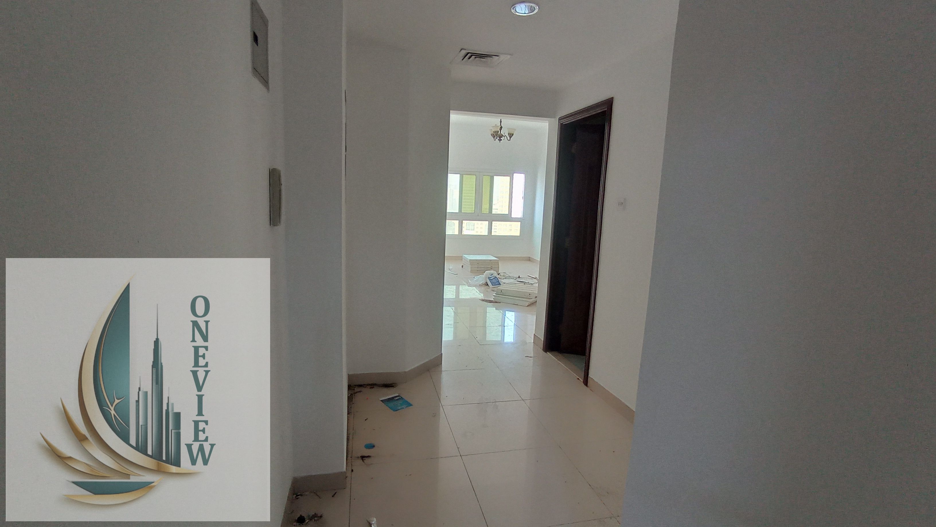 HOT OFFER ////1BHK WITH 2 BATHROOM/////FAMILY BUILDING RENT 32K