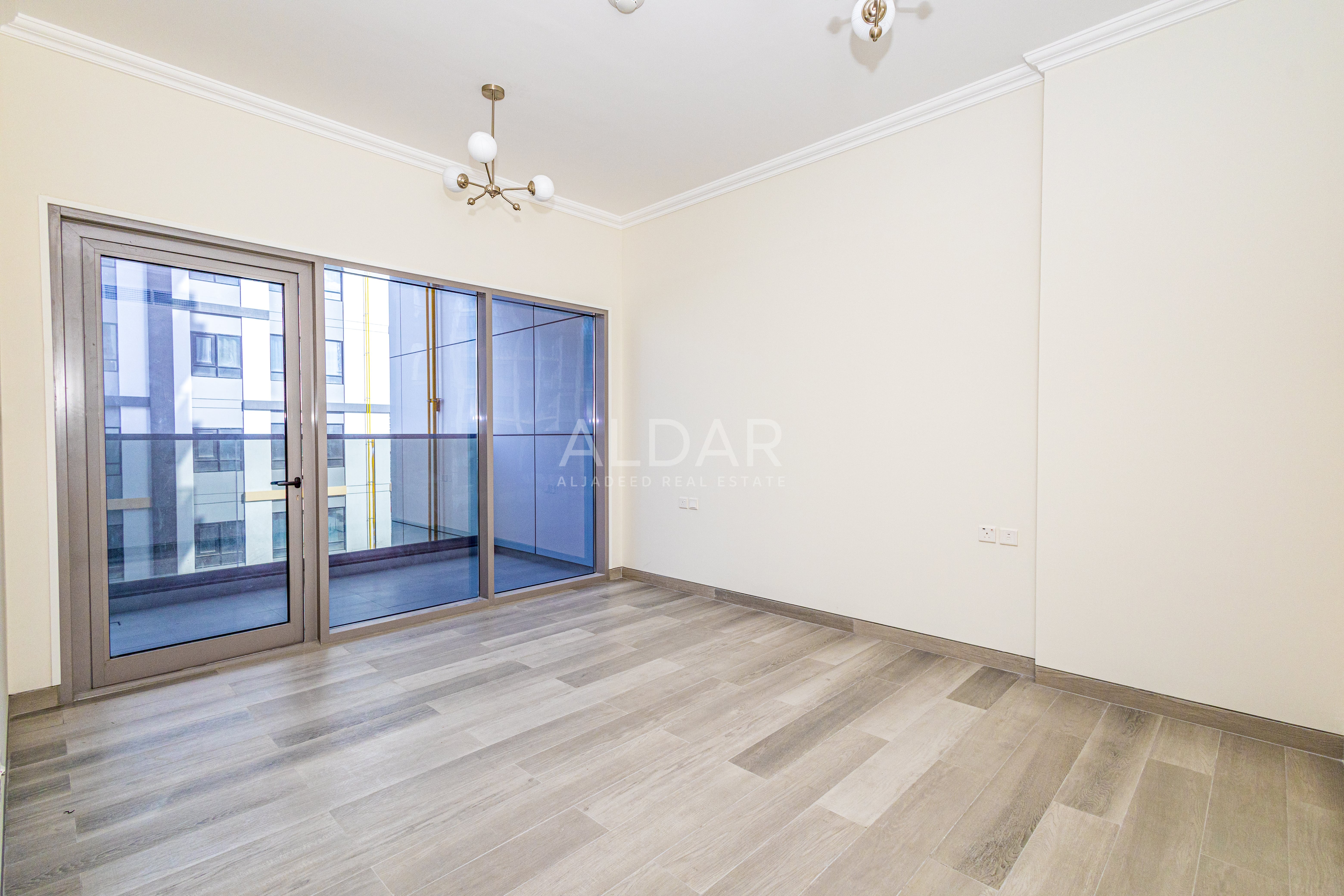 Spacious Layout | Maid's + Store | 2 Balconies