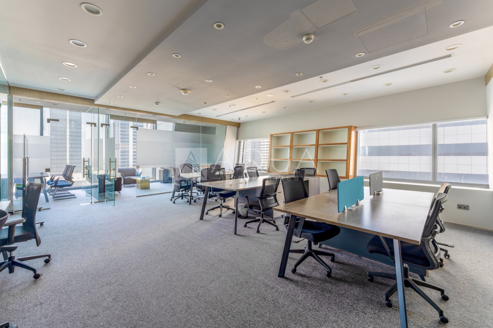 Elegant Office | 2 Parkings | Ready to Occupy