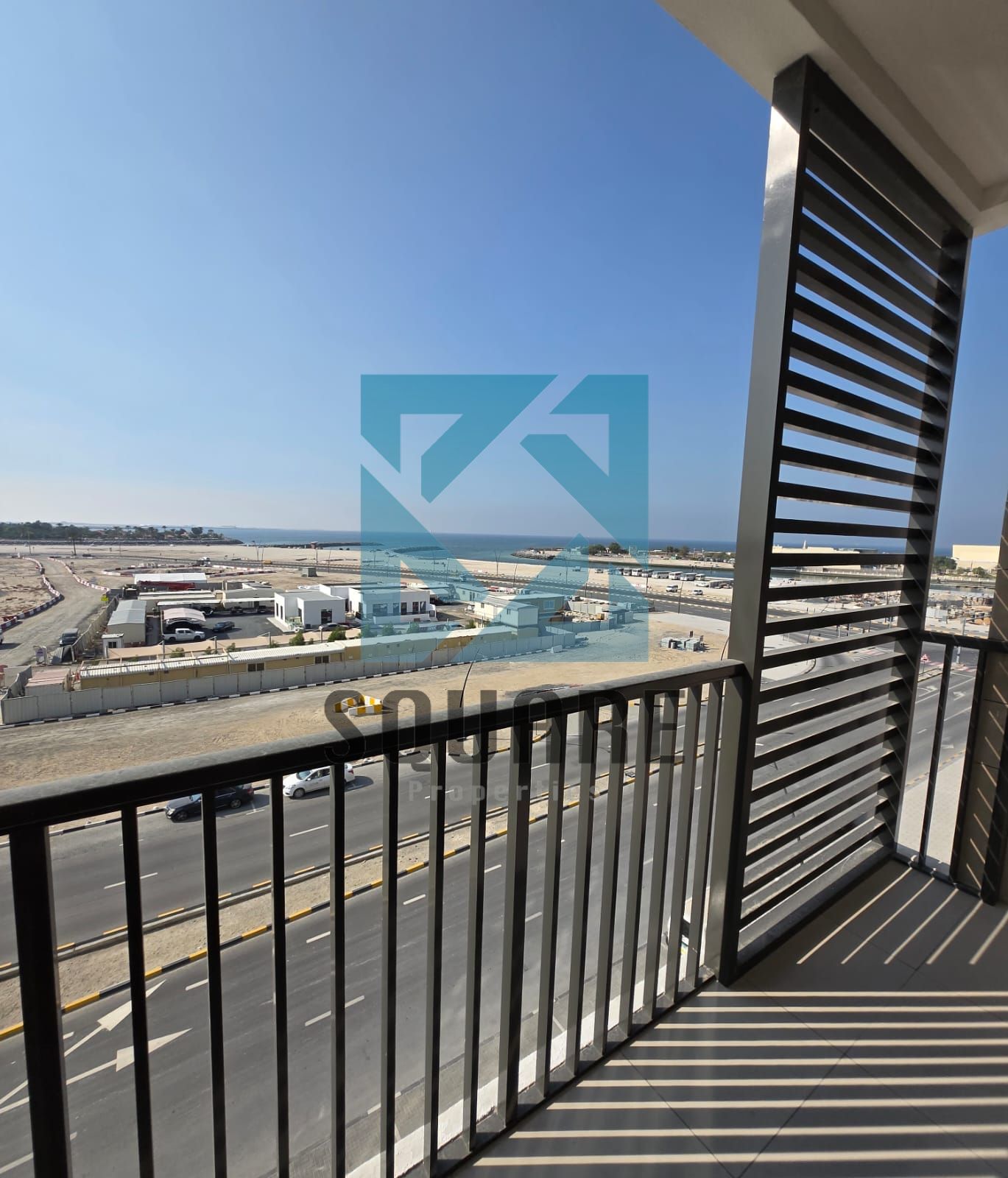 BN / LUXURY / READY TO MOVE