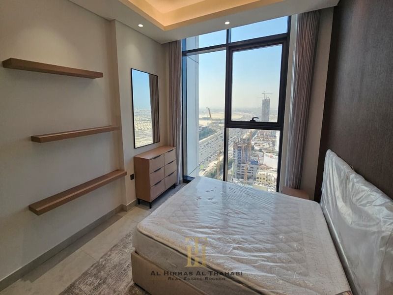 Stylish Fully Furnished / Modern Layout /Brand New