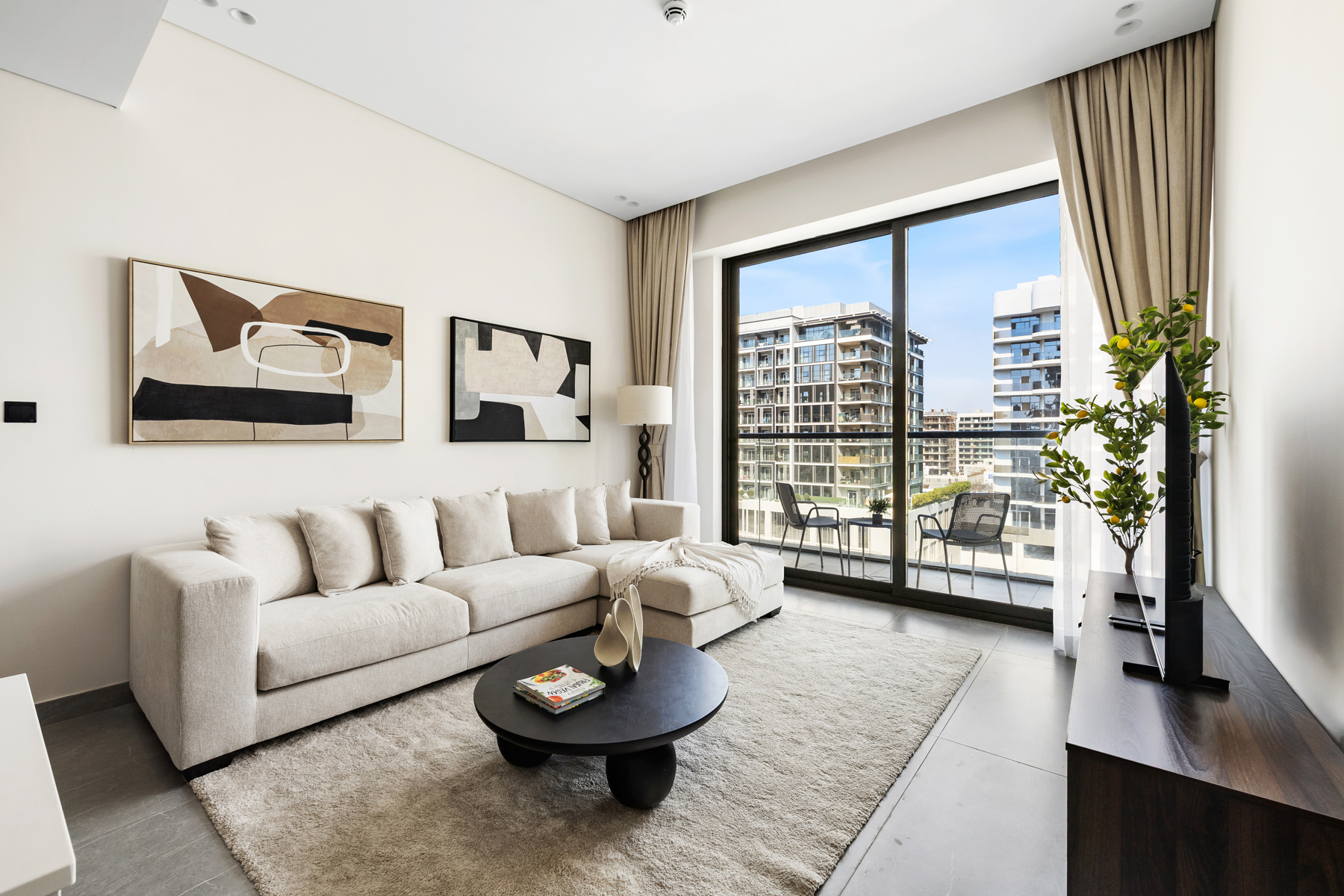 Spacious 1 BR | Near to Metro | World Trade Center