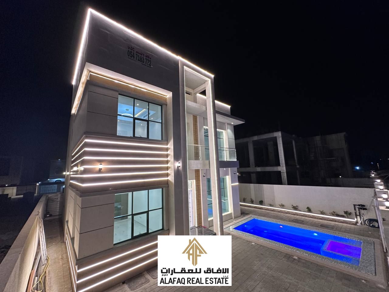 Luxury 8-Bedroom Villa with Spacious Roof & Multiple Parking