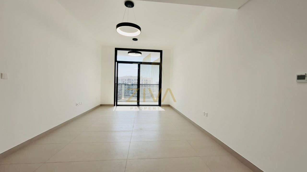 Brand New 1BR with Terrace | Liwan Circle