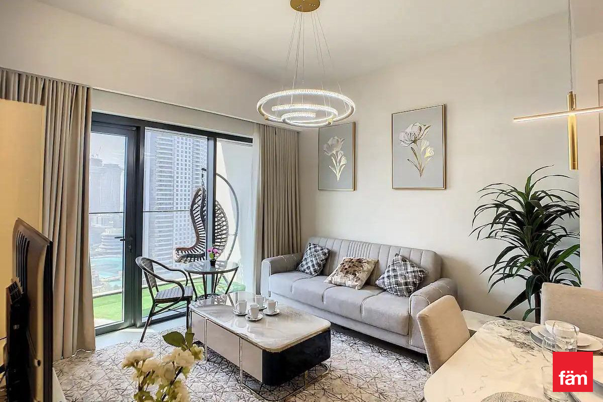 Burj Khalifa View | Vacant | 4 Cheques | Spacious