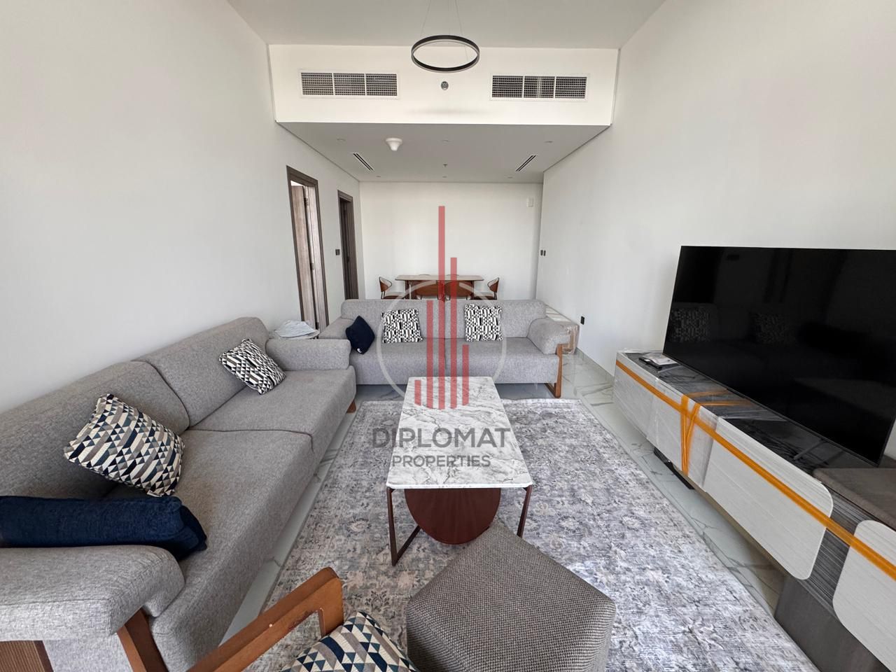 Luxurious | Fully Furnished |...