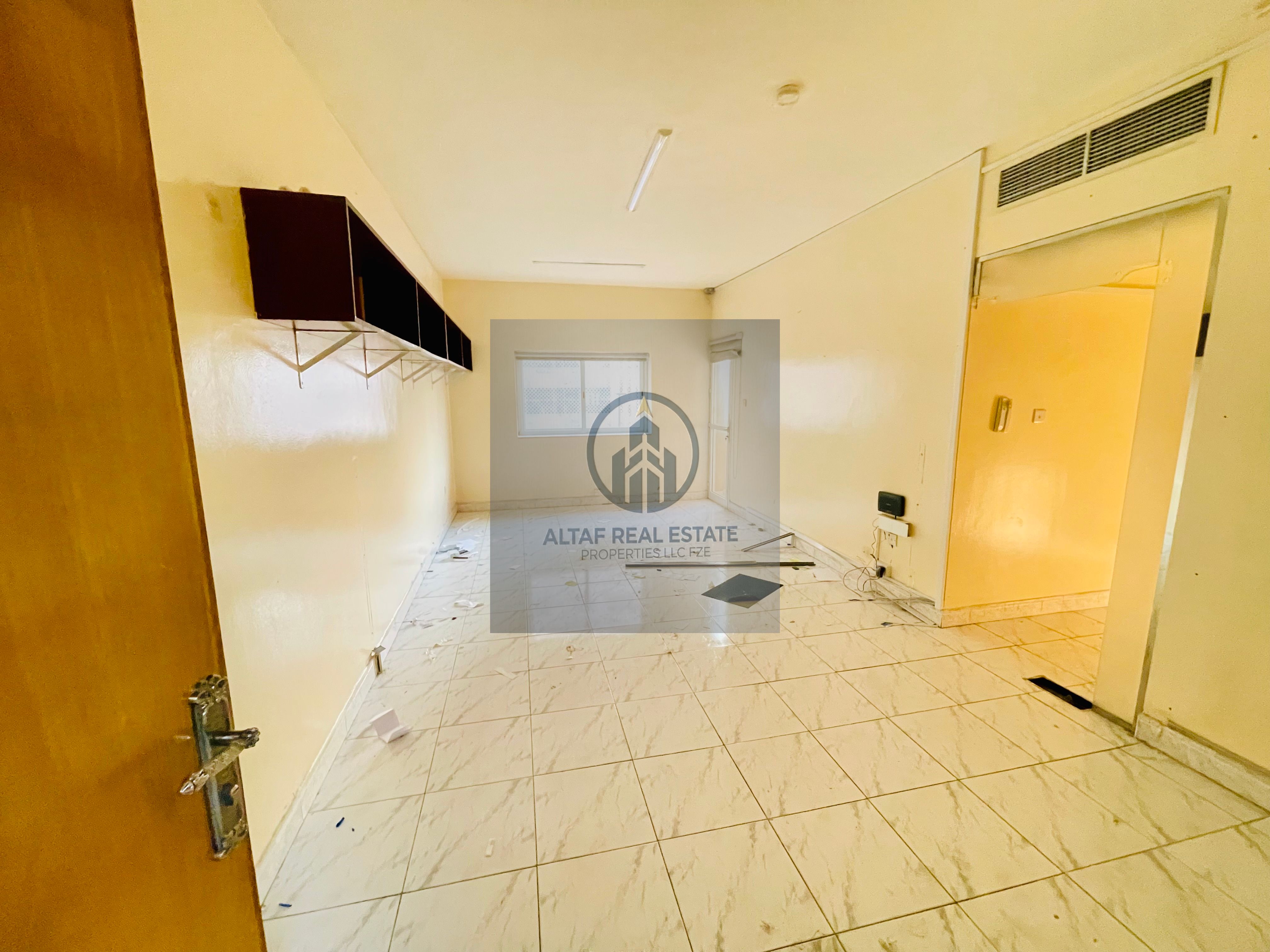 Big 1BHK With Balcony Open View Near To Mubarak Centre