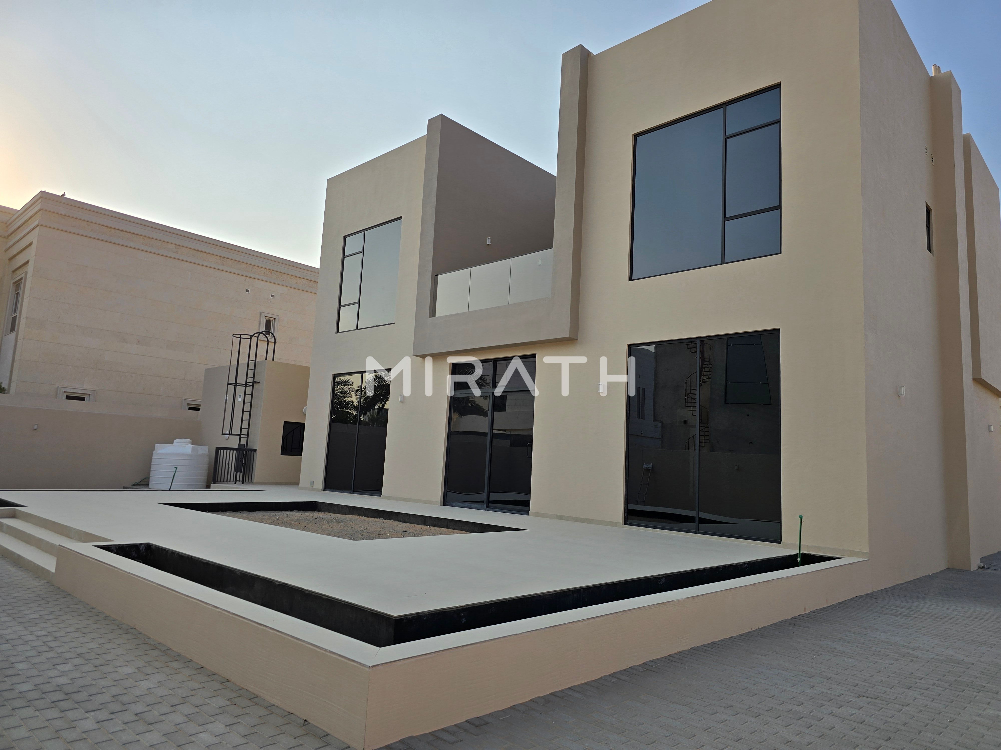 5BR Villa | Spacious | Family Friendly|Shared Pool