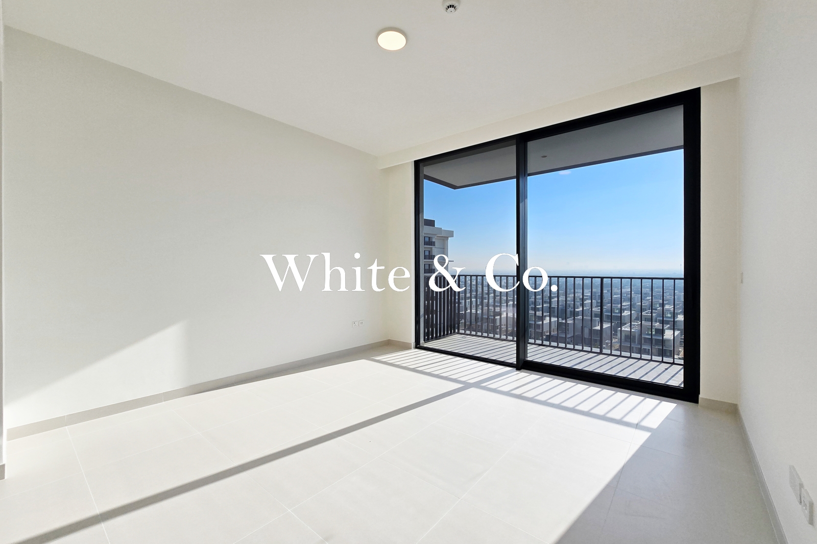 HIGH FLOOR | VILLA VIEW | CHILLER FREE