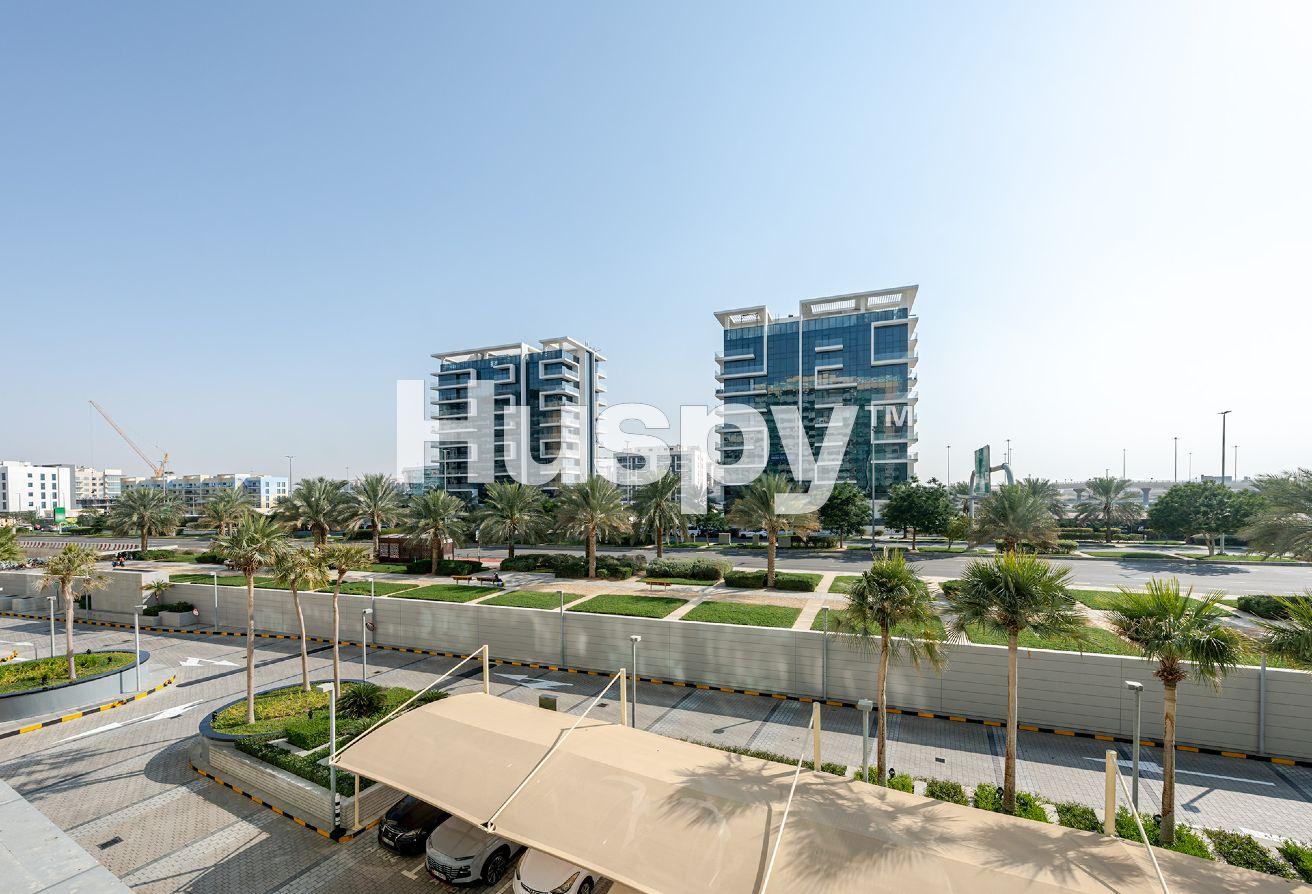 Spacious | Near to Beach | Community View