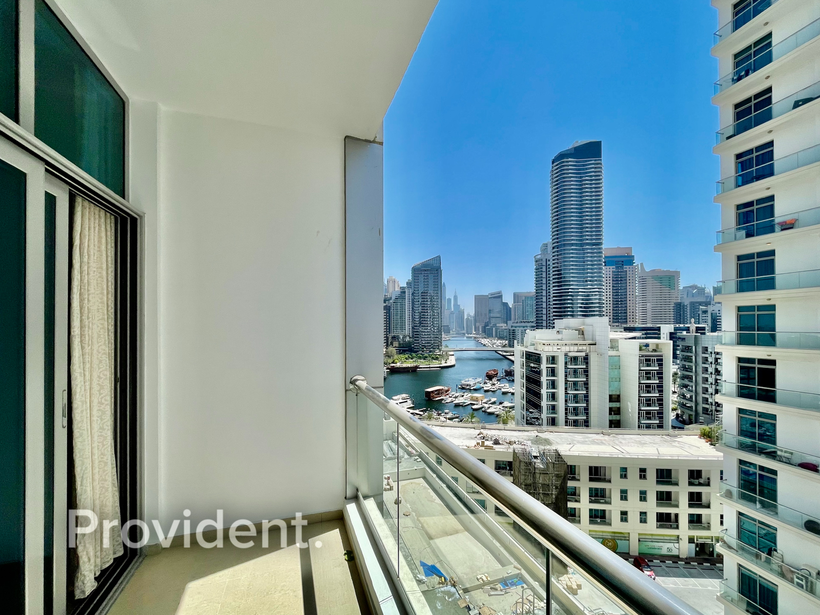 Marina Views | Modern | Well Maintained