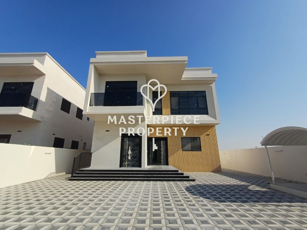 5BR Villa | Single Row | Prime Location