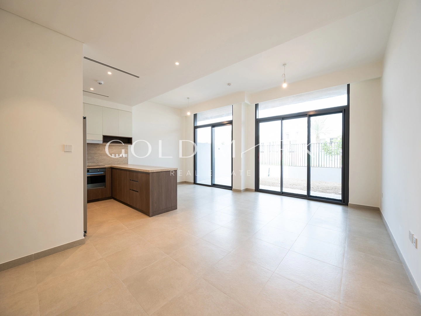 Brand New | Ready To Move | Near Amenities